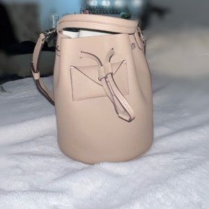 Mark Jacob bucket bag with shoulder strap/ coin wallet - amazing condition